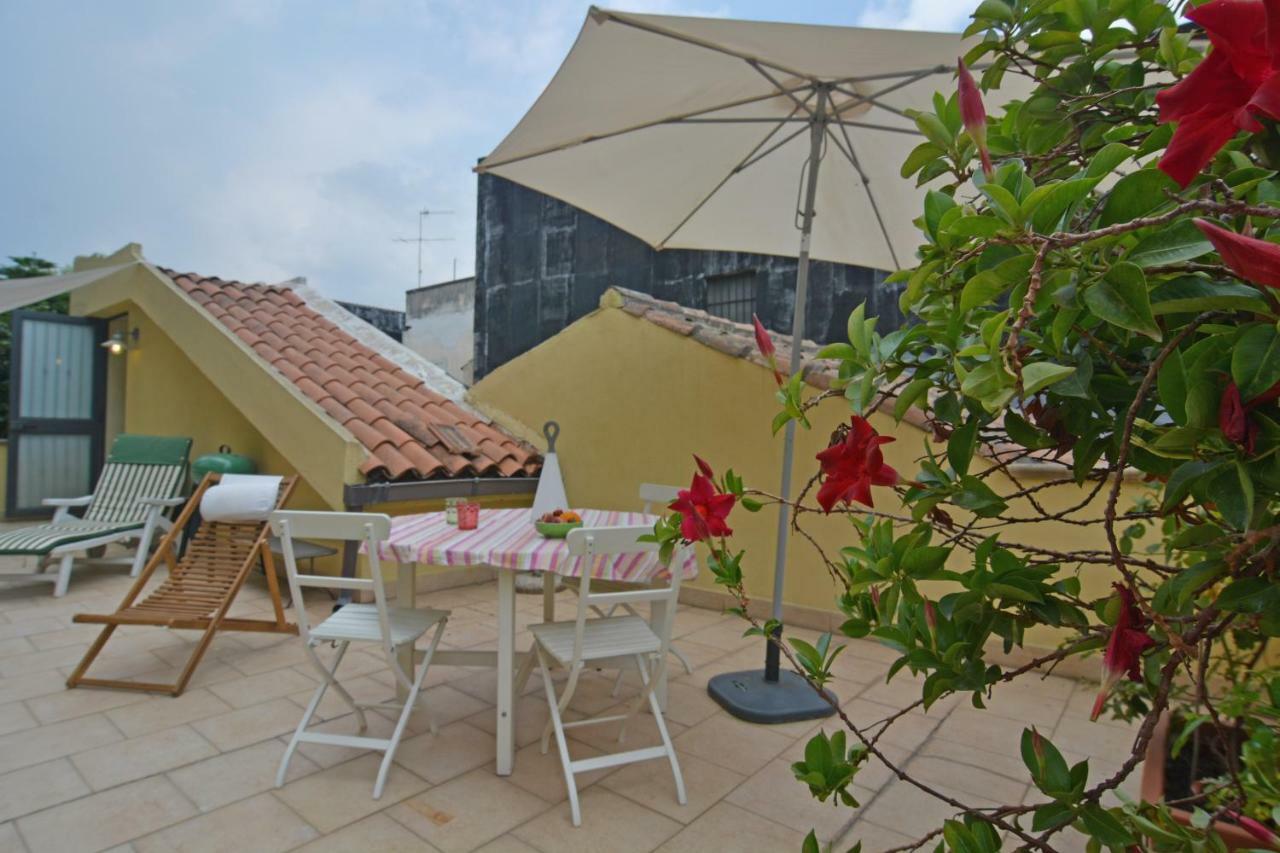 ריפוסטו B&B Di Charme Camelie Palazzo Nicotra מראה חיצוני תמונה