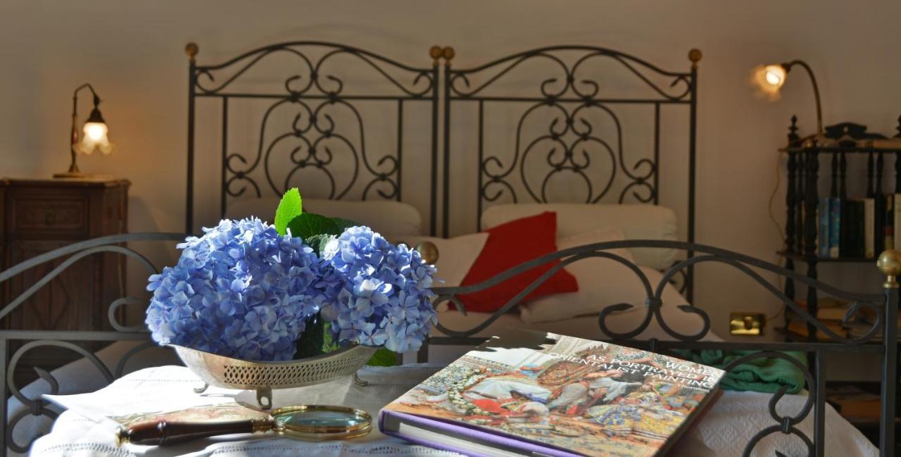 ריפוסטו B&B Di Charme Camelie Palazzo Nicotra מראה חיצוני תמונה