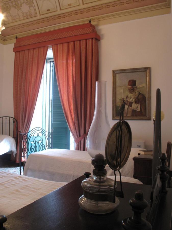 ריפוסטו B&B Di Charme Camelie Palazzo Nicotra מראה חיצוני תמונה